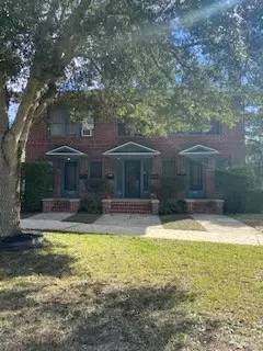 Main picture of 2792 Downing St