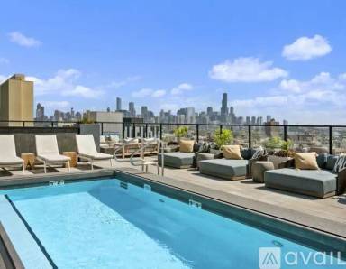 Main picture of Wicker Park Connection