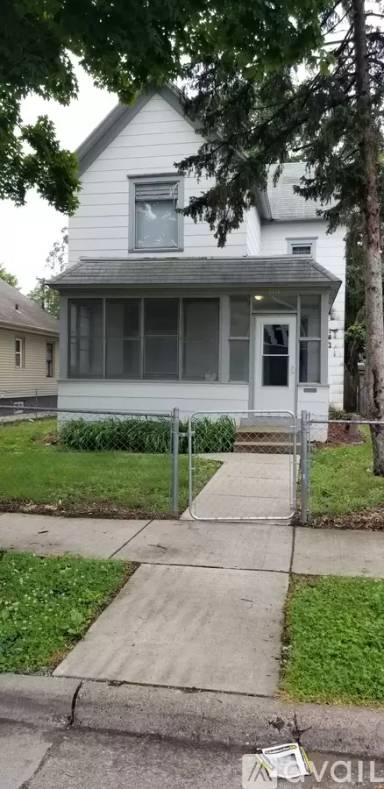 Main picture of 3111 Newton Ave N