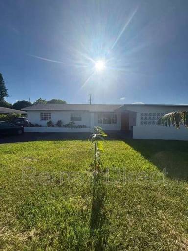 Main picture of 319 S Congress Ave