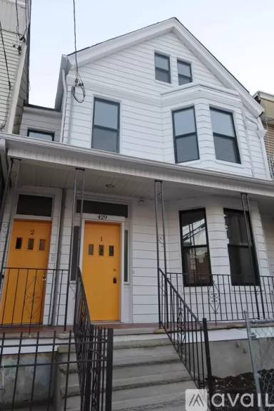 Main picture of 429 59th St