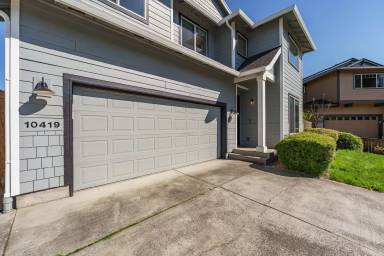 Main picture of 10419 NE 21st Ct