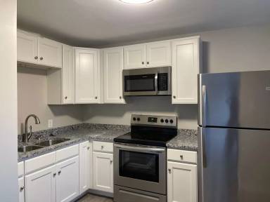 Main picture of 2138 S Roxboro St