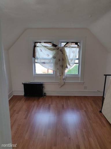Main picture of 139 Beechwood Ave