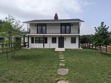 Main picture of 521 FM 407 E