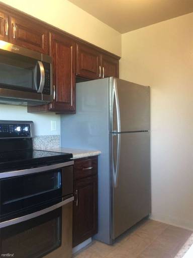 Main picture of 4746 W Point Loma Blvd