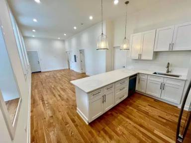 Main picture of 1924 S Throop St