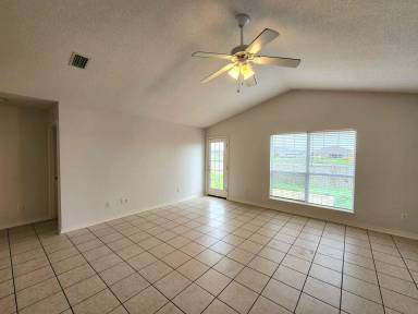Main picture of 2704 Hampton Park Cir
