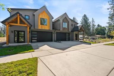 Main picture of 4122 N Honeysuckle Dr