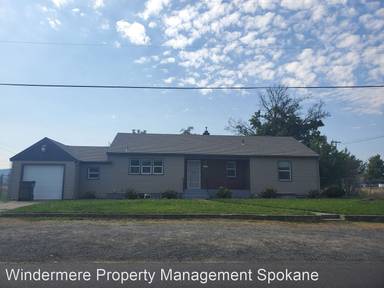 Main picture of 4414 E Buckeye Ave