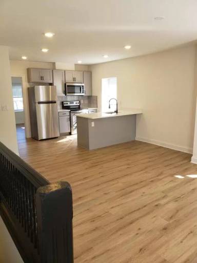 Main picture of 125 Sumac St