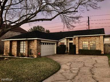 Main picture of 3211 Mesquite Dr