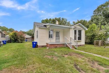 Main picture of 2330 Bailey Dr