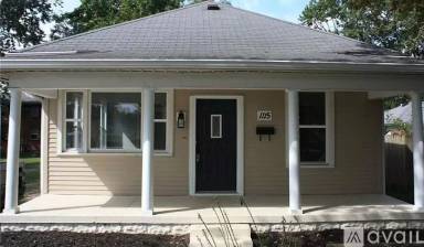 Main picture of 1115 E 8th St