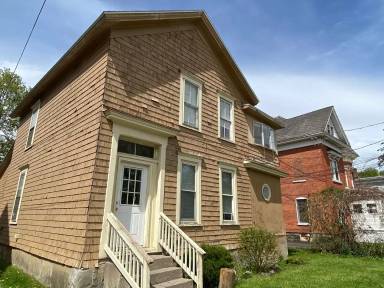 Main picture of 38 Lincoln Ave