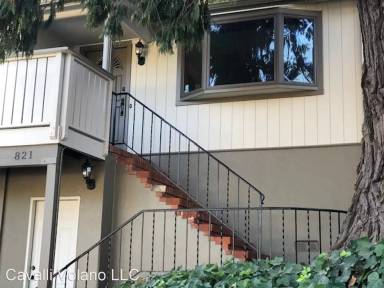 Main picture of 821 Sir Francis Drake Blvd