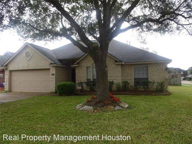 Main picture of 21731 Bay Palms Dr