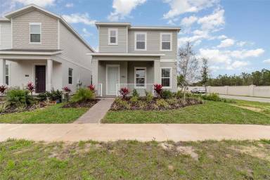 Main picture of 16758 Hamlin Vista Aly