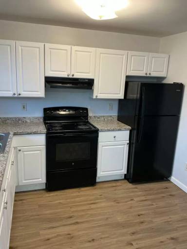 Main picture of 800 Civic Center Dr