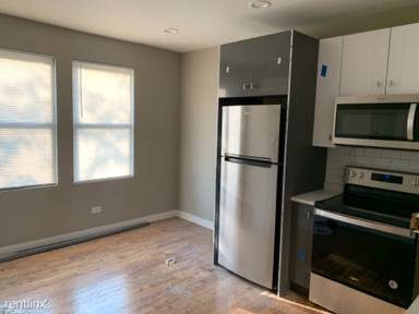 Main picture of 4625 S Drexel Blvd