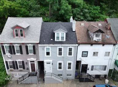 Main picture of 1119 Voskamp St