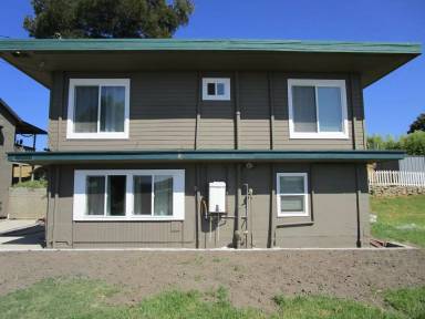 Main picture of 4694 Sandmound Blvd