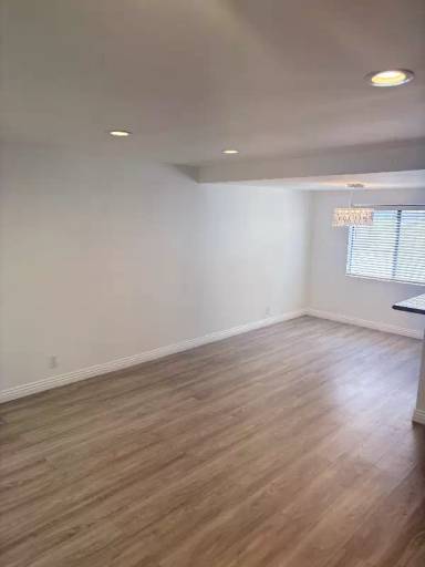 Main picture of 14715 Saticoy St