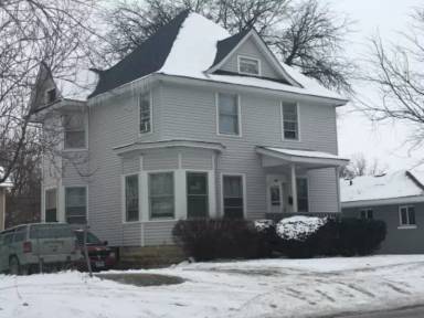 Main picture of 209 N Hickory St