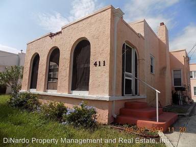 Main picture of 411 N Oleander Ave
