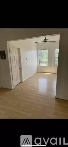 Main picture of 890 Mead Ave