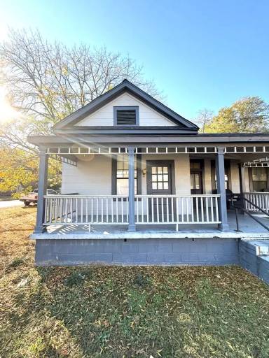 Main picture of 730 Ryan St
