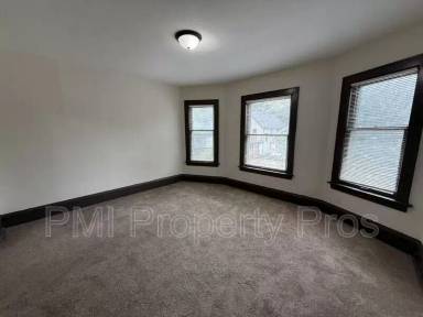 Main picture of 2532 N 37th St