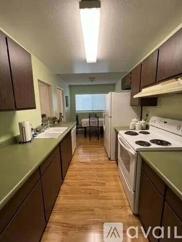Main picture of 1339 N Columbus Ave