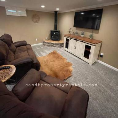 Main picture of 1845 Poly Dr