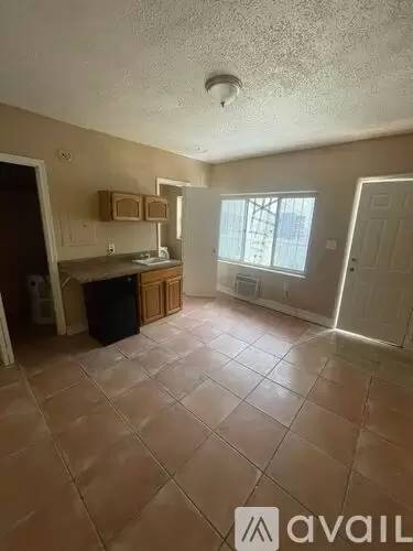 Main picture of 2801 NW 10th Ave