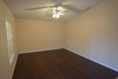 Main picture of 742 Americana Blvd NE