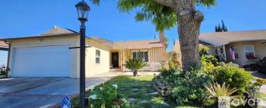 Main picture of 6926 Cantaloupe Ave
