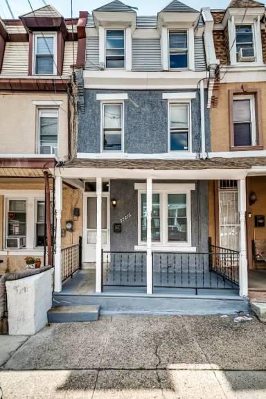 Main picture of 5520 Morton St