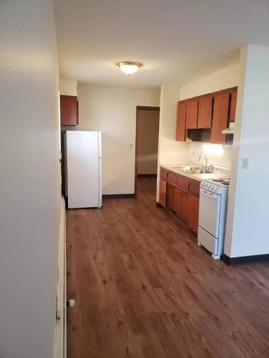 Main picture of Crossroads Apartments