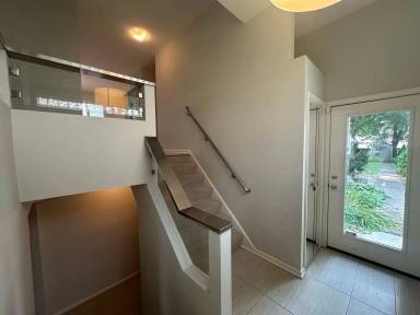 Main picture of 1799 Summit Ave