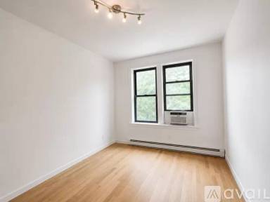 Main picture of 1215 Nostrand Ave