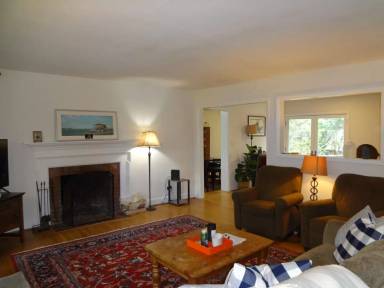 Main picture of 806 Woodland Ave