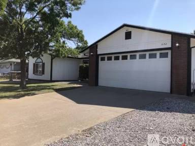 Main picture of 3152 Seminole Dr