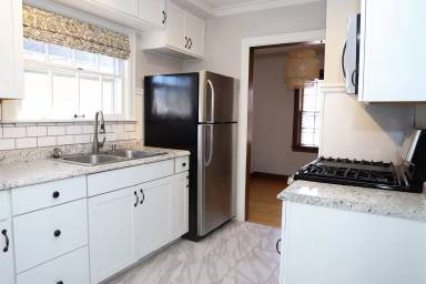 Main picture of 1215 3rd St SE