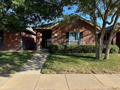 Main picture of 5826 W Farmers Ave