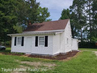 Main picture of 1614 N Road St