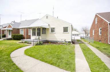 Main picture of 315 Majestic Dr
