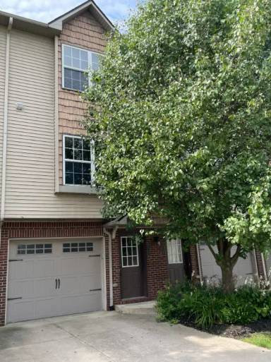 Main picture of 2157 Knotty Pine Trl