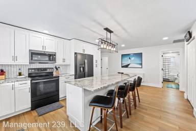 Main picture of 579 103rd Ave N