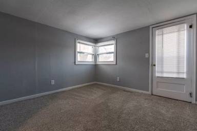 Main picture of 1815 Avon St
